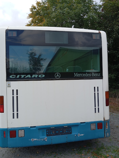 Bus hinten
